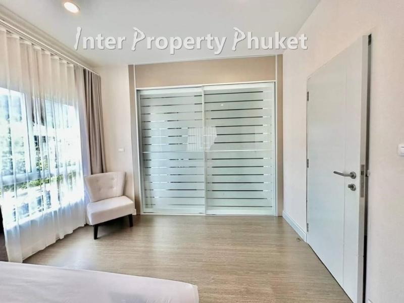 4 Bedrooms villa for ren