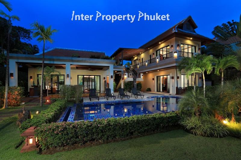 RR159 4 Bedrooms villa for rent