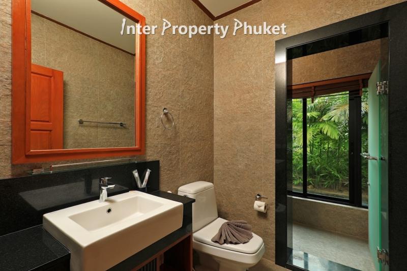 RR159 4 Bedrooms villa for rent