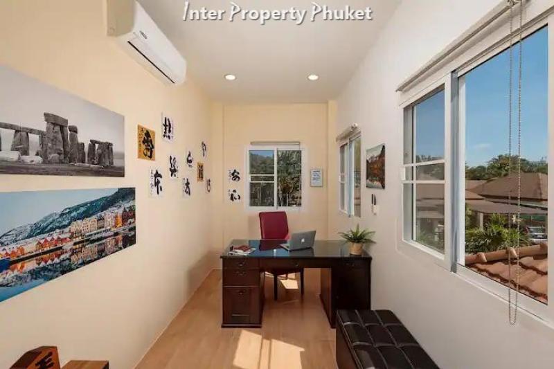 RR160 4 Bedrooms villa for rent