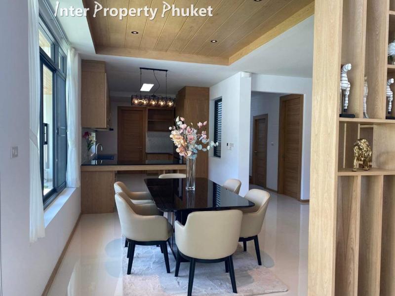 SRC093 4 Bedrooms house for sale