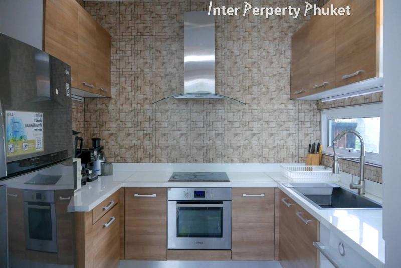 RSR022 4 Bedrooms villa for rent and sale