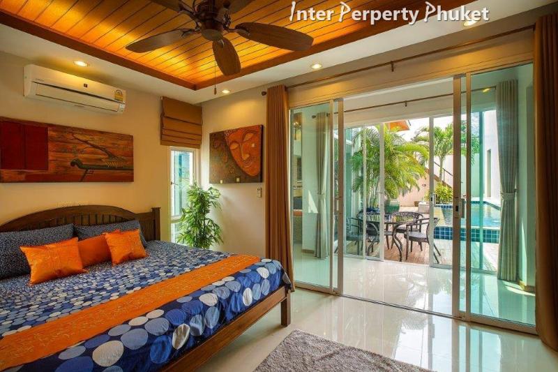 RSR022 4 Bedrooms villa for rent and sale