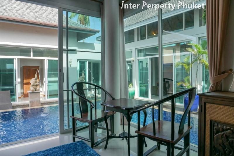 RSR022 4 Bedrooms villa for rent and sale