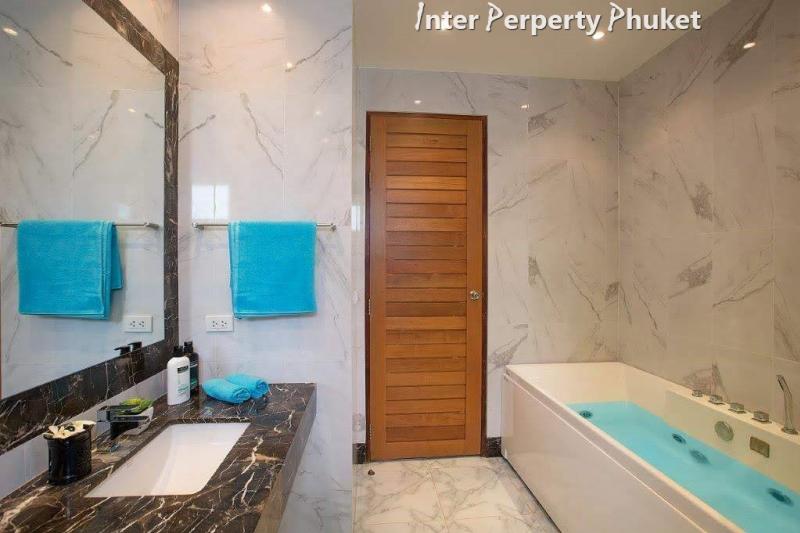 RSR022 4 Bedrooms villa for rent and sale