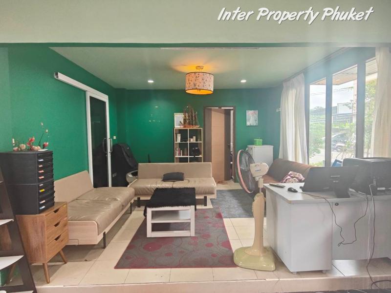 9 Bedrooms house for rent and sale