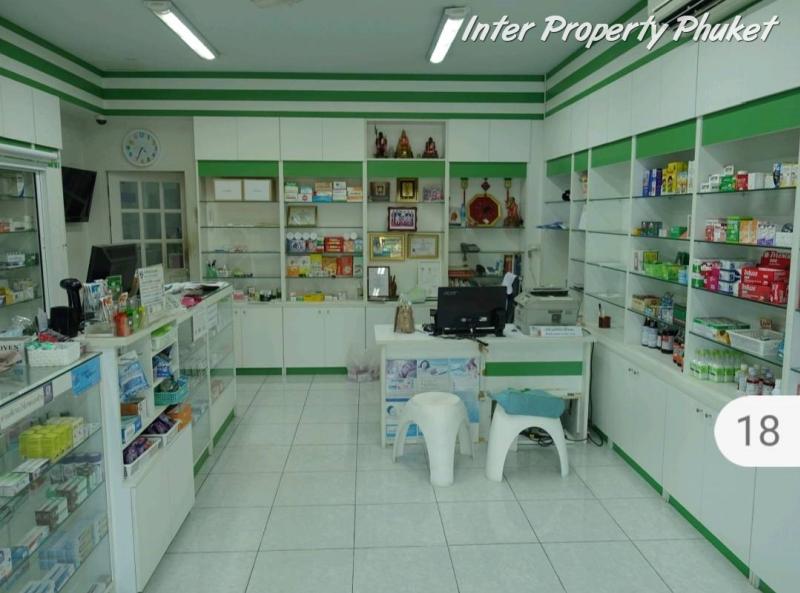 2 Bedrooms Commercial Building for rent