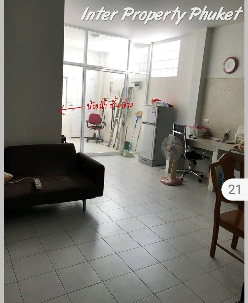 2 Bedrooms Commercial Building for rent