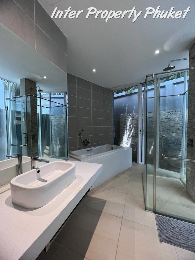 RRC324 3 Bedrooms villa for rent