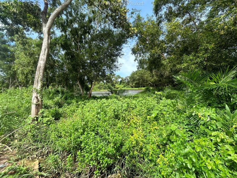 STL125 Land for sale