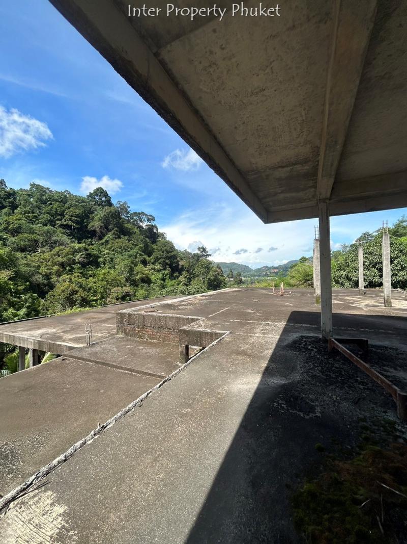 Land 8 Plot for sale