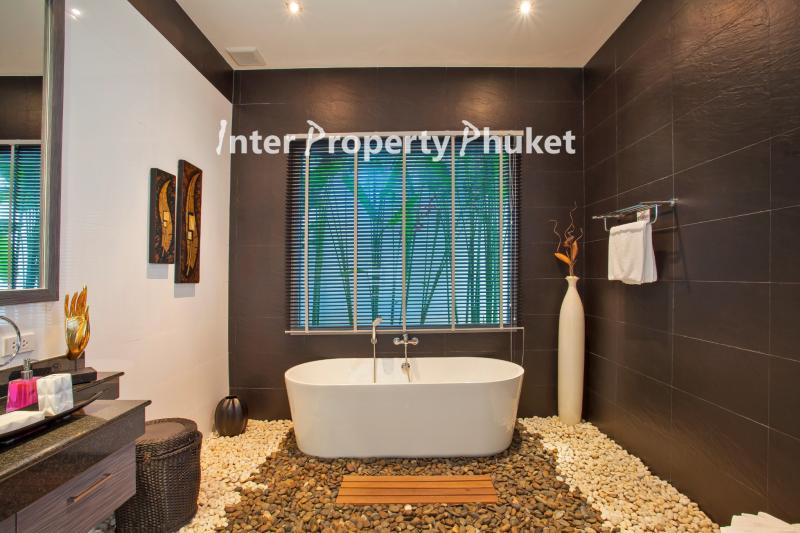 SR129 3 Ensuit bedrooms villa for sale