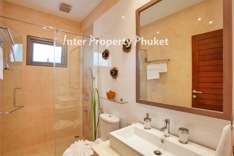 2 ensuite bedrooms villa for sale