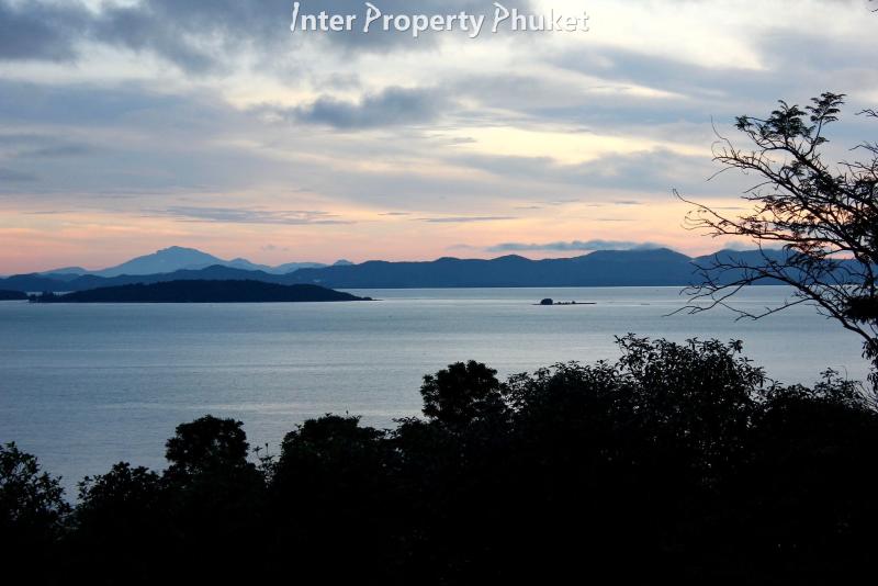 4 Bedrooms Seaview pool villa for rent and sale