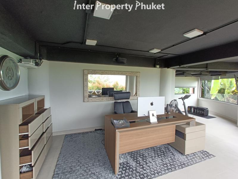 4 Bedrooms Seaview pool villa for rent and sale