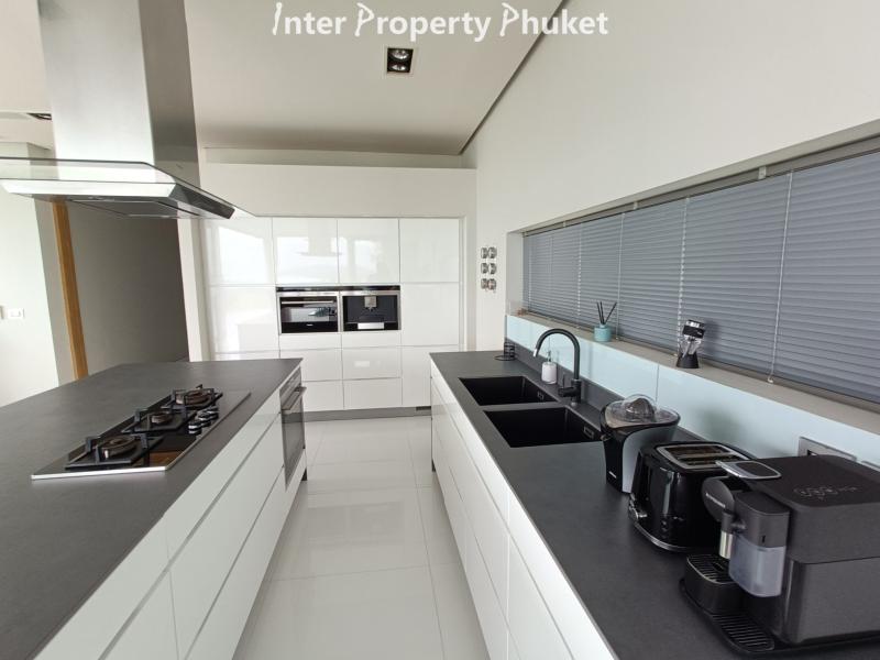 4 Bedrooms Seaview pool villa for rent and sale