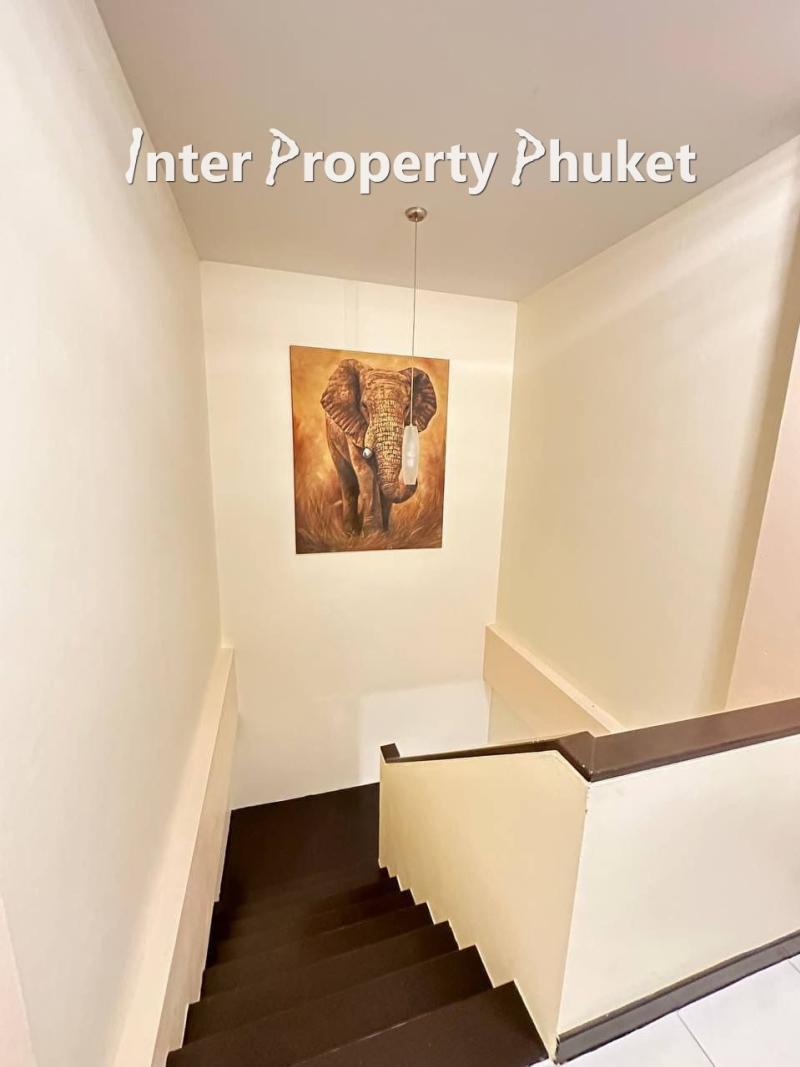 3 Bedrooms Townhouse for rent