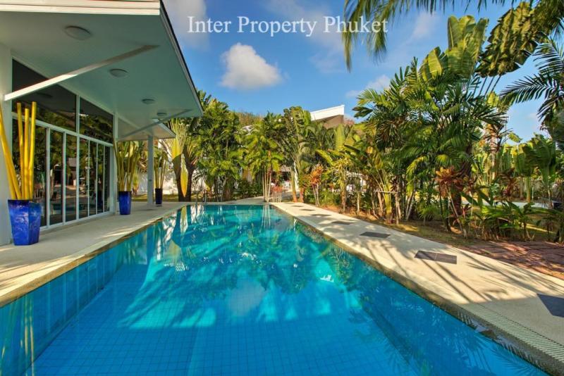 5 Bedrooms Private Villa for rent