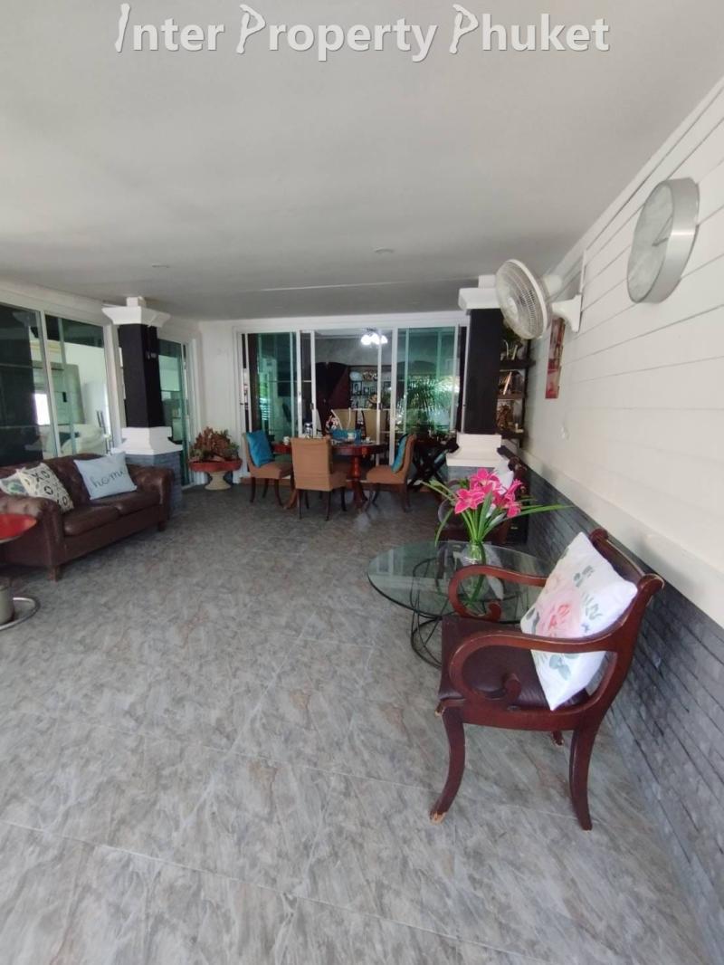 RSTL036 4 Bedrooms villa for rent and sale 
