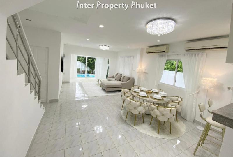 RR346 4 Bedrooms villa for rent