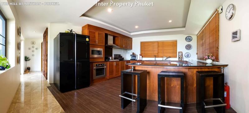 3 Bedrooms Panoramic Seaview for rent and sale