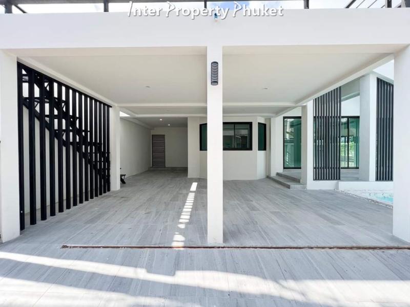 4 Bedrooms new renovated villa for sale