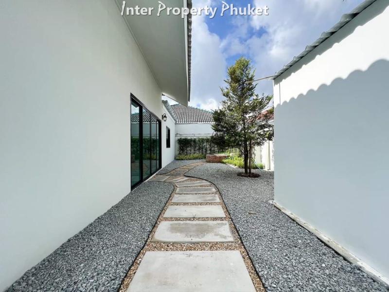4 Bedrooms new renovated villa for sale