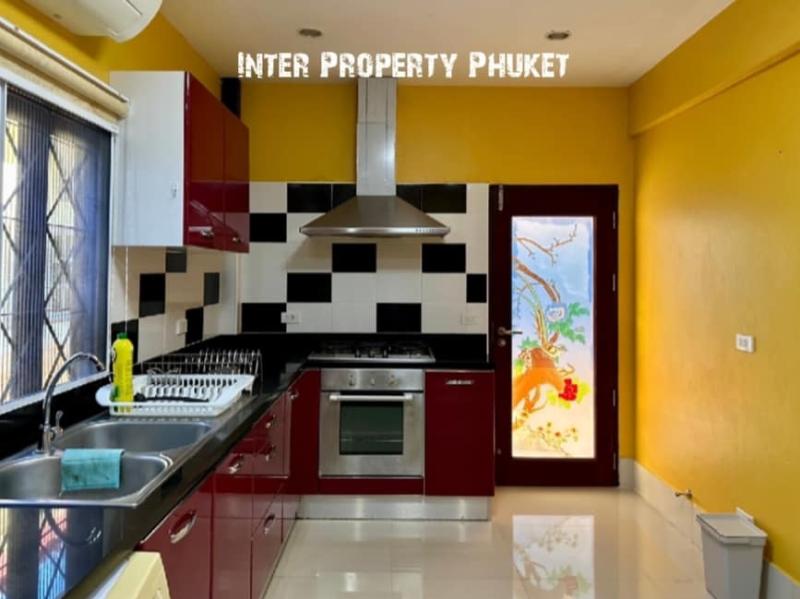 2 Houses within same fence - 3 Bedrooms for sale