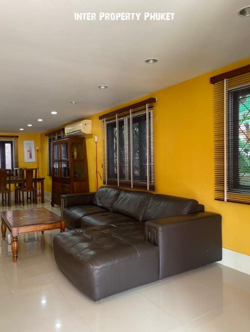 2 Houses within same fence - 3 Bedrooms for sale
