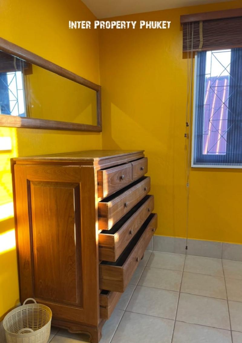 2 Houses within same fence - 3 Bedrooms for sale