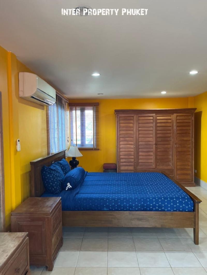 2 Houses within same fence - 3 Bedrooms for sale