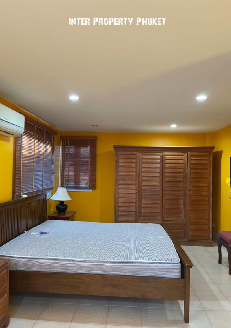 2 Houses within same fence - 3 Bedrooms for sale