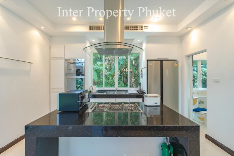 4 Bedrooms New renovated villa for rent and sale