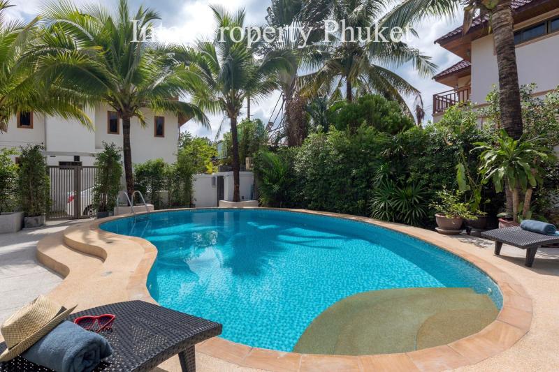 RSKM048 3 Bedrooms Villa for sale and rent