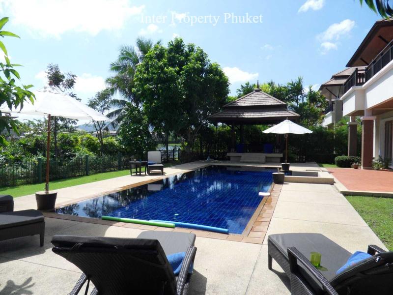 RLG258 4 Bedrooms villa for rent