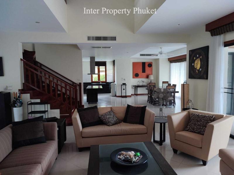 RLG258 4 Bedrooms villa for rent
