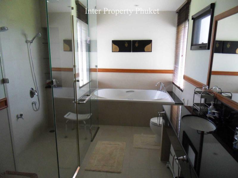 RLG258 4 Bedrooms villa for rent