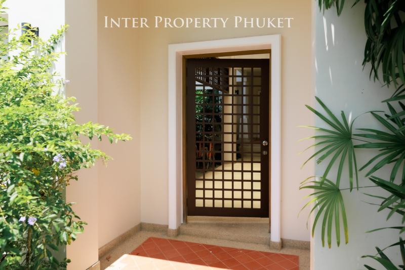 RLG370 4 Bedrooms villa for short term rent