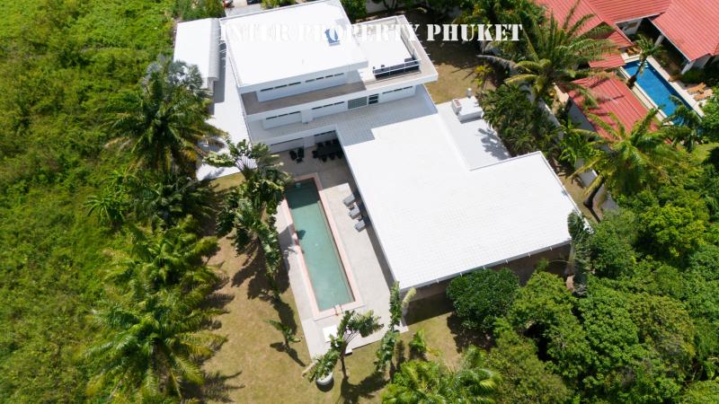 5 bedrooms villa for short-term rent