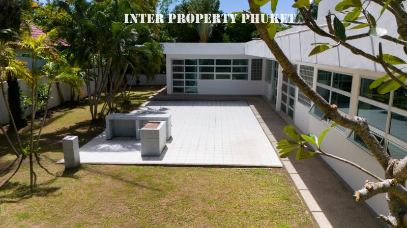 5 bedrooms villa for short-term rent