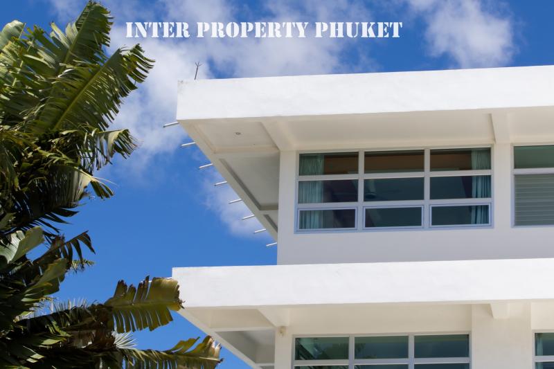 5 bedrooms villa for short-term rent