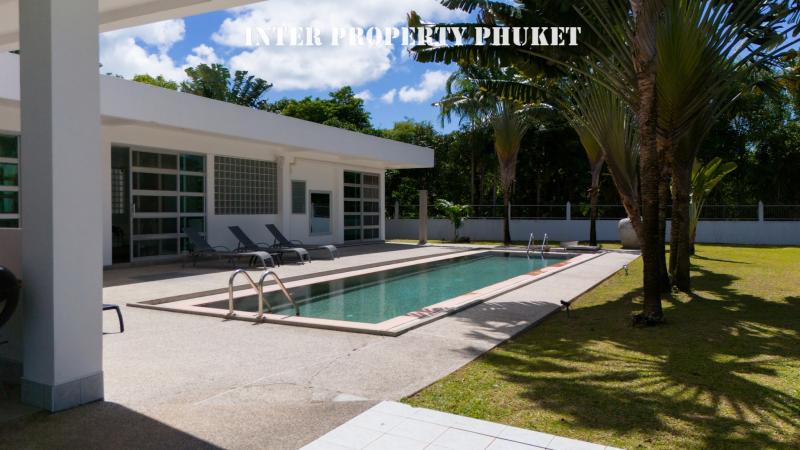 5 bedrooms villa for short-term rent
