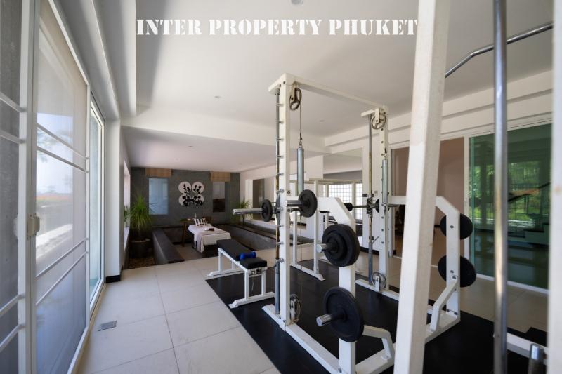 5 bedrooms villa for short-term contract only