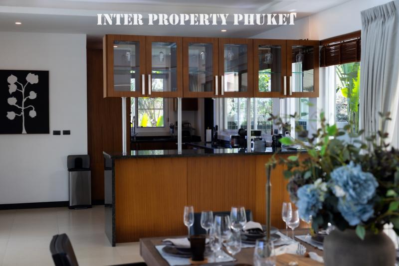 5 bedrooms villa for short-term contract only