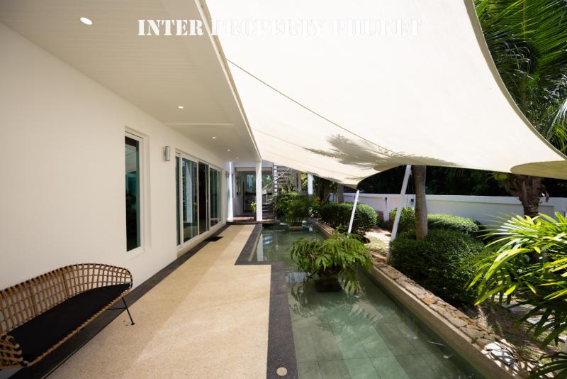 5 bedrooms villa for short-term contract only