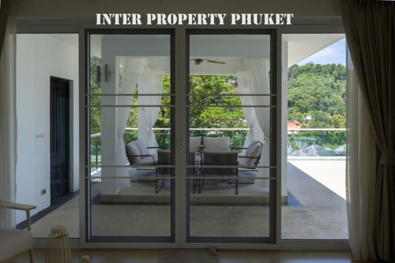5 bedrooms villa for short-term contract only