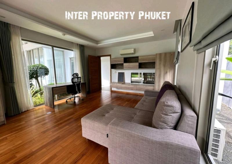 RR375 4 Bedrooms villa for rent