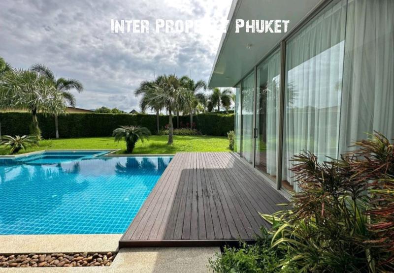 RR375 4 Bedrooms villa for rent