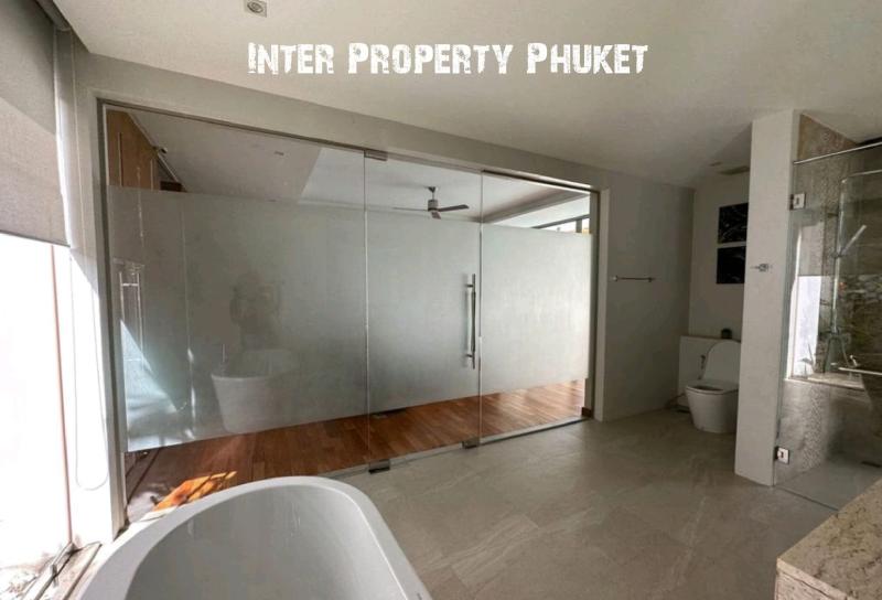 RR375 4 Bedrooms villa for rent