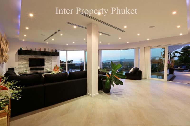 7 Bedrooms Villa for sale